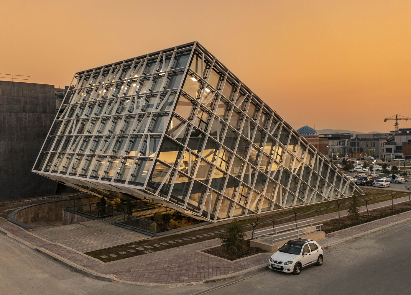 The new incubator and office building Turbosealtech designed by New Wave Architecture